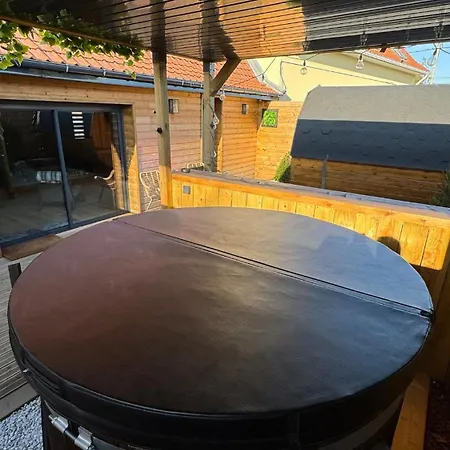 Avec Bain Nordique Et Sauna Сasa de vacaciones Zutkerque